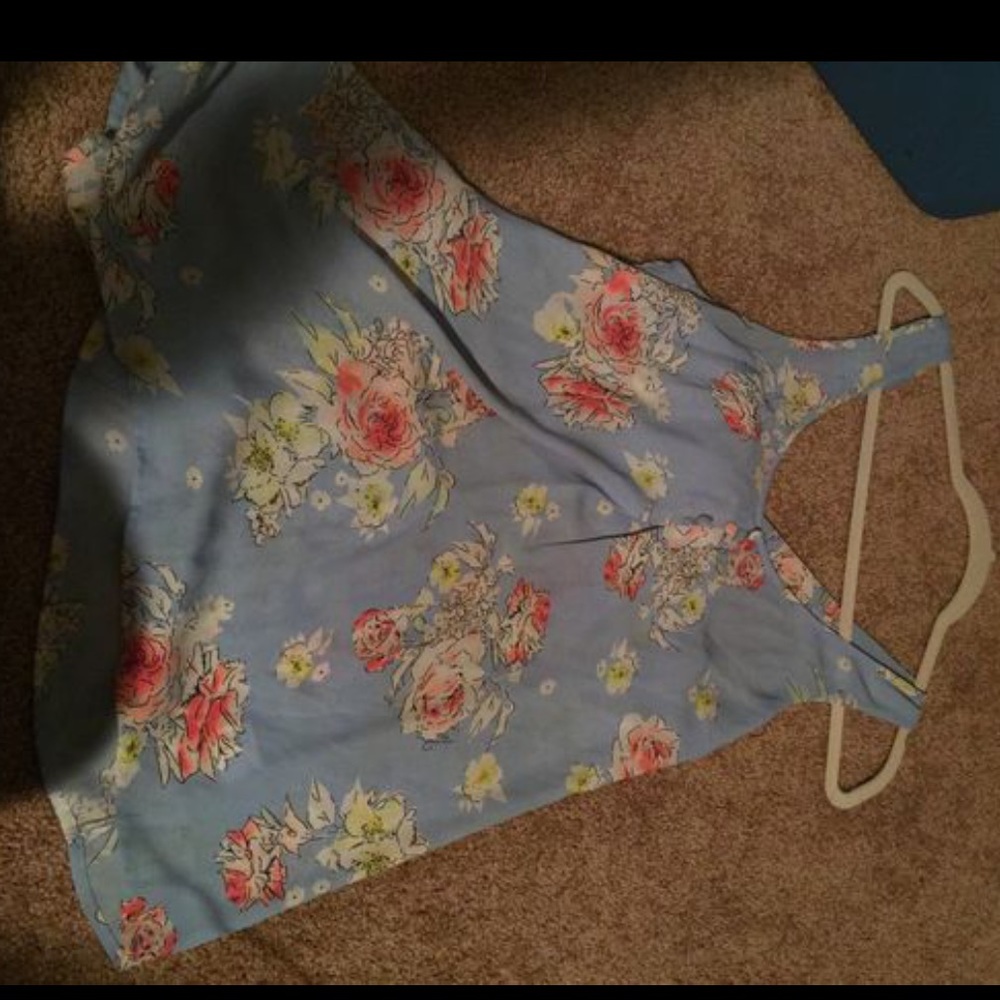 Cute flowy summer shirt